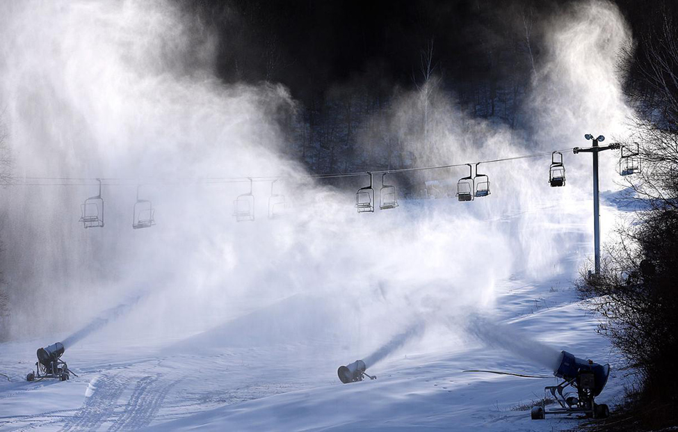 Snowmaking: Supporting Winter Activities in Unreliable Weather